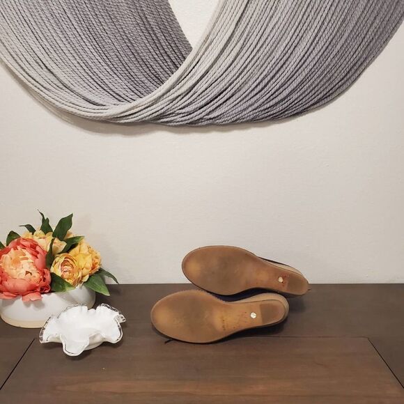 Donald Pliner Harmony Purple Ankle Boot Sz 8 - Picture 6 of 7